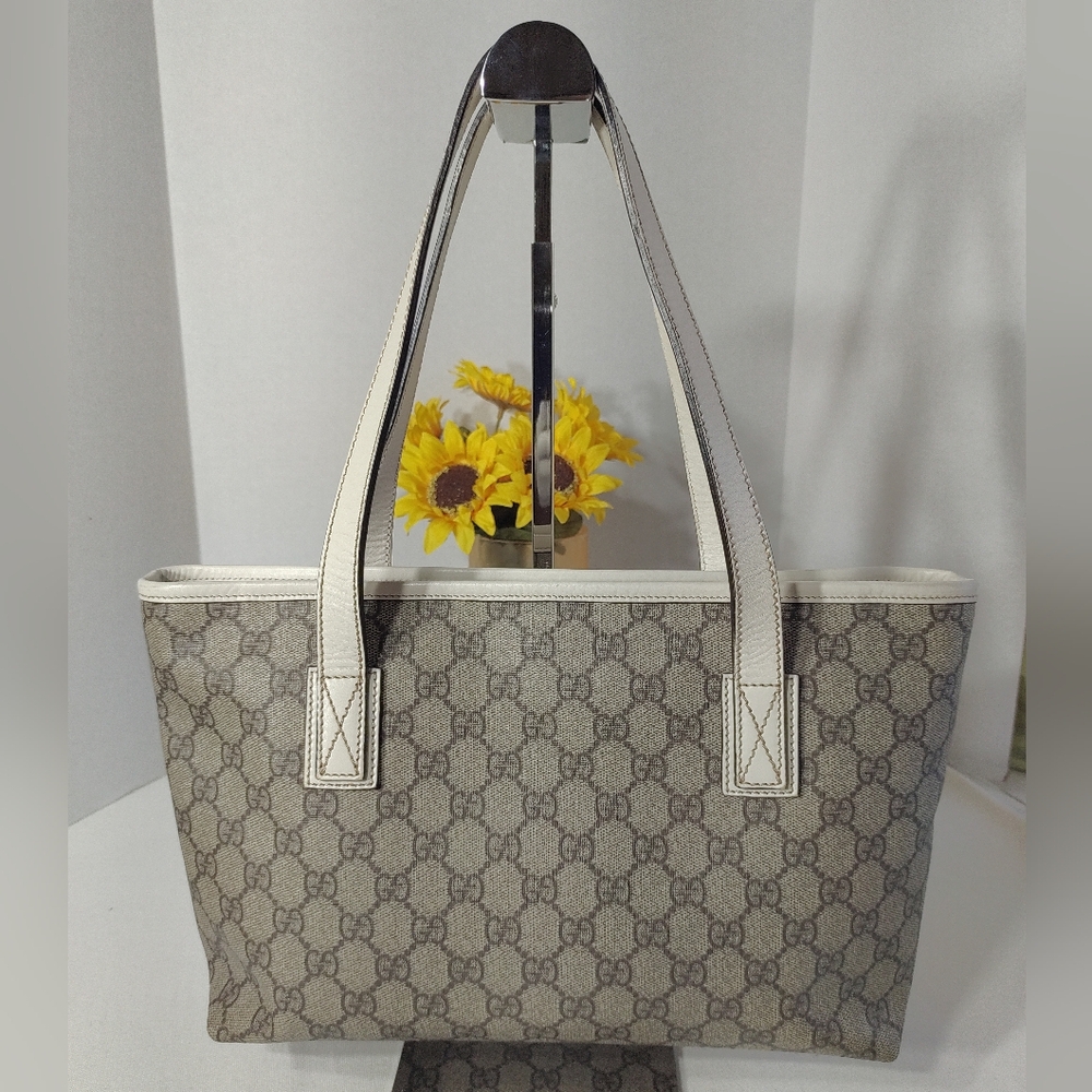 GUCCI GG Supreme Coated Canvas Tote - Picture 2 of 16
